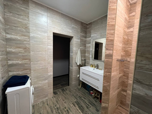 Продам двухкомнатную (2-комн.) квартиру, Парковый спуск, 11, Кореиз пгт