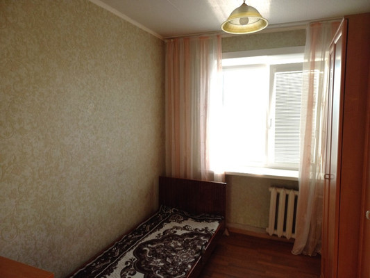 Продам двухкомнатную (2-комн.) квартиру, М.Горького ул, 77/1, Волгодонск г