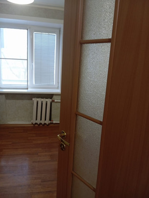 Продам двухкомнатную (2-комн.) квартиру, М.Горького ул, 77/1, Волгодонск г