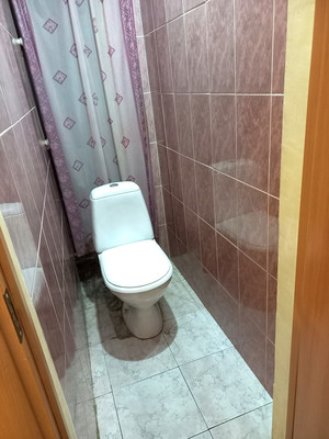 Продам двухкомнатную (2-комн.) квартиру, М.Горького ул, 77/1, Волгодонск г
