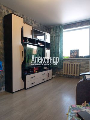 Продам трехкомнатную (3-комн.) квартиру, 1, Торосово д