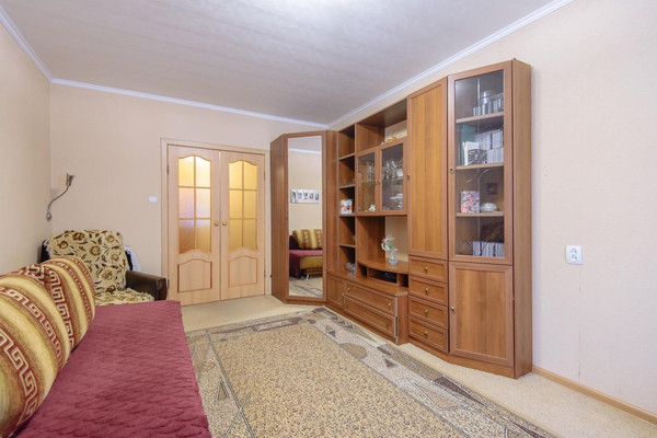 Продам двухкомнатную (2-комн.) квартиру, Зорге ул, 54, Ростов-на-Дону г