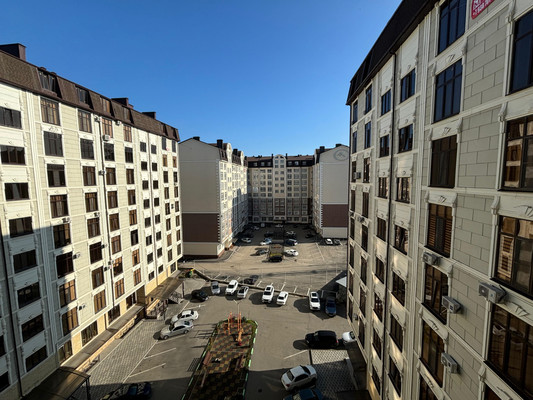Продам двухкомнатную (2-комн.) квартиру, Тлостанова ул, 28, Нальчик г