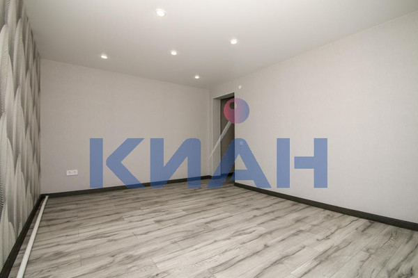 Продам однокомнатную (1-комн.) квартиру, Лесная ул, 37, Красноярск г