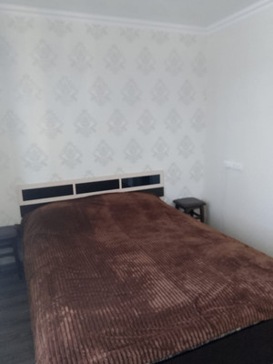 Продам трехкомнатную (3-комн.) квартиру, Степная ул, 7, Апшеронск г