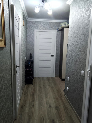 Продам трехкомнатную (3-комн.) квартиру, Степная ул, 7, Апшеронск г