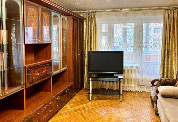 Продам двухкомнатную (2-комн.) квартиру, Стройкова ул, 11, Рязань г
