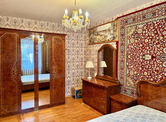 Продам двухкомнатную (2-комн.) квартиру, Стройкова ул, 11, Рязань г