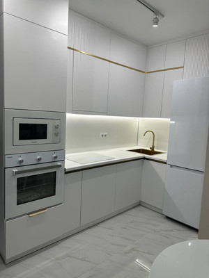 Продам двухкомнатную (2-комн.) квартиру, им. Героя Ростовского ул, 7к2, Краснодар г