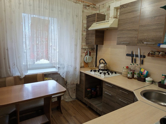 Продам двухкомнатную (2-комн.) квартиру, Морская ул, 56, Волгодонск г