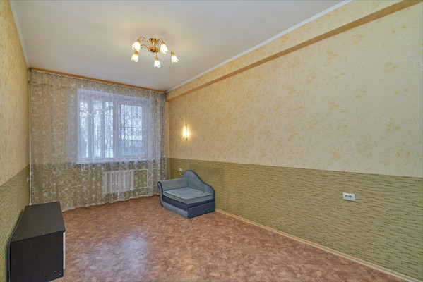 Продам трехкомнатную (3-комн.) квартиру, Ивана Франко ул, 26, Иркутск г