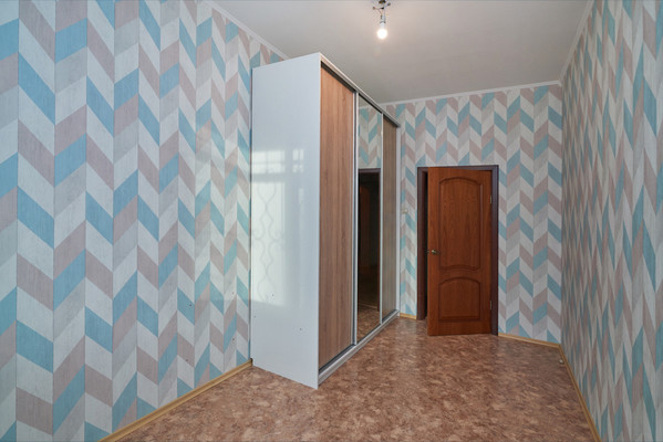 Продам трехкомнатную (3-комн.) квартиру, Ивана Франко ул, 26, Иркутск г
