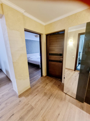Продам трехкомнатную (3-комн.) квартиру, Чайковского (Центральный р-н) ул, 8, Сочи г