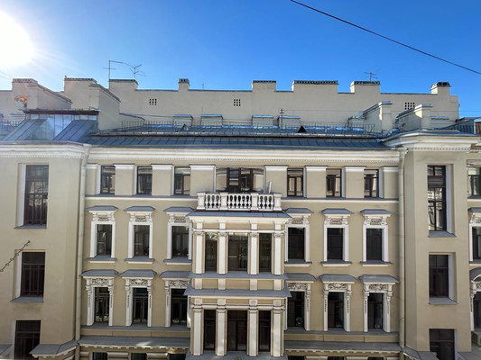 Продам трехкомнатную (3-комн.) квартиру, Пестеля ул, 13-15, Санкт-Петербург г