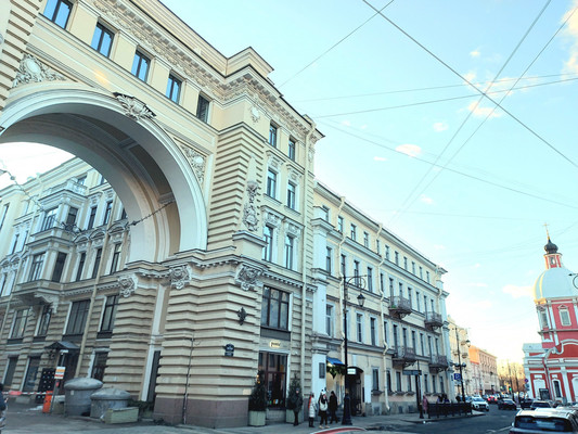 Продам трехкомнатную (3-комн.) квартиру, Пестеля ул, 13-15, Санкт-Петербург г