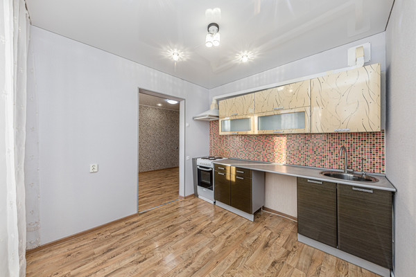 Продам однокомнатную (1-комн.) квартиру, Краснопольский пр-кт, 1г, Челябинск г