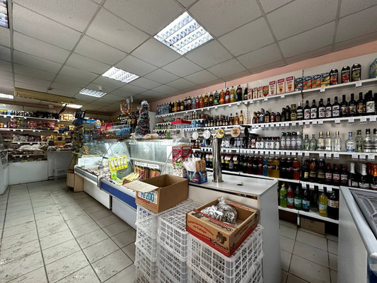 Продам торговое помещение 90 м2, Ленинградская ул, 60, Ишим г