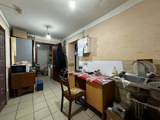 Продам торговое помещение 90 м2, Ленинградская ул, 60, Ишим г