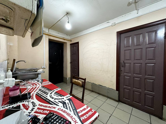 Продам торговое помещение 90 м2, Ленинградская ул, 60, Ишим г