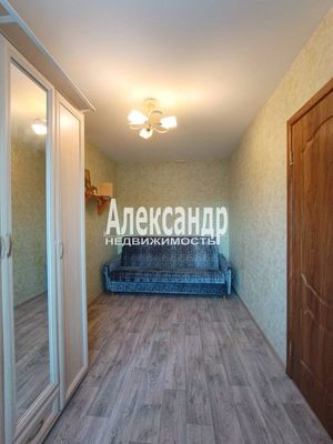 Продам двухкомнатную (2-комн.) квартиру, Гагарина ул, 25, Выборг г