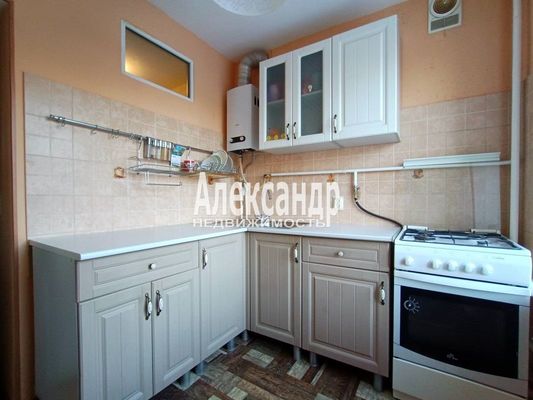 Продам двухкомнатную (2-комн.) квартиру, Гагарина ул, 25, Выборг г