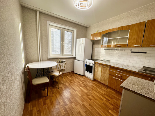 Продам двухкомнатную (2-комн.) квартиру, 60 лет Образования СССР пр-кт, 14, Красноярск г