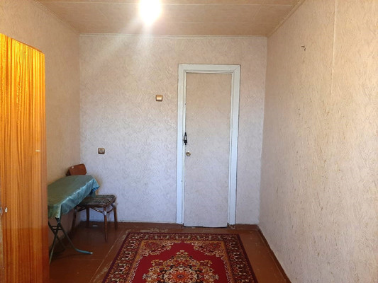 Продам двухкомнатную (2-комн.) квартиру, Калинина ул, 122, Тихорецк г