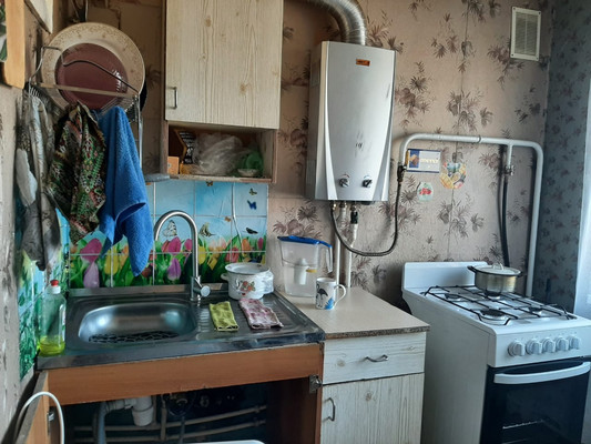 Продам двухкомнатную (2-комн.) квартиру, Калинина ул, 122, Тихорецк г