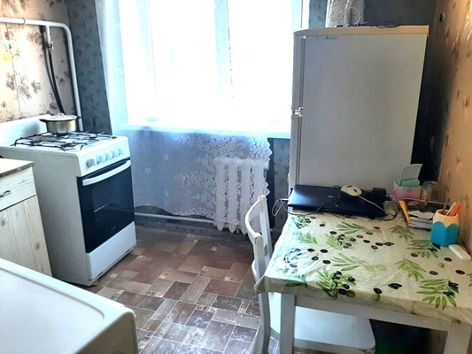Продам двухкомнатную (2-комн.) квартиру, Калинина ул, 122, Тихорецк г