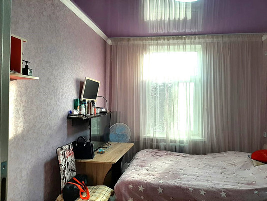 Продам двухкомнатную (2-комн.) квартиру, Федосеева ул, 13, Тихорецк г