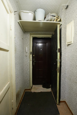 Продам двухкомнатную (2-комн.) квартиру, Свердлова ул, 12к1, Мурманск г