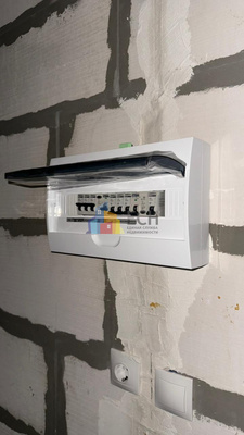 Продам трехкомнатную (3-комн.) квартиру, Конструктора Грязева ул, 4, Тула г