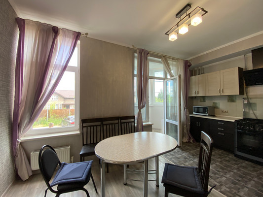 Продам двухкомнатную (2-комн.) квартиру, Дмитровская ул, 39к2, Базарово д