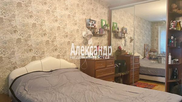 Продам трехкомнатную (3-комн.) квартиру, Морской Пехоты ул, 8к1, Санкт-Петербург г