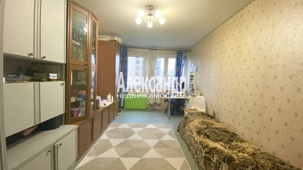 Продам трехкомнатную (3-комн.) квартиру, Морской Пехоты ул, 8к1, Санкт-Петербург г