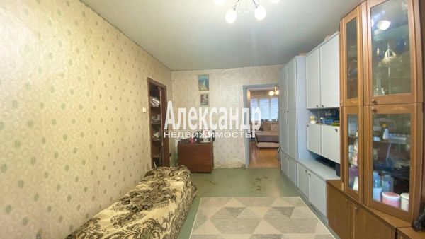Продам трехкомнатную (3-комн.) квартиру, Морской Пехоты ул, 8к1, Санкт-Петербург г