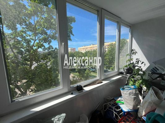 Продам трехкомнатную (3-комн.) квартиру, Морской Пехоты ул, 8к1, Санкт-Петербург г