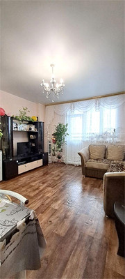 Продам двухкомнатную (2-комн.) квартиру, Юности ул, 9, Сосновоборск г