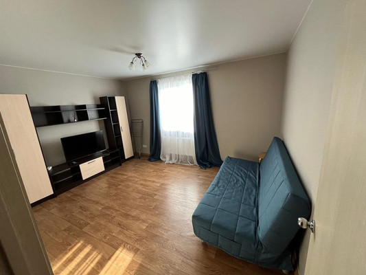 Продам однокомнатную (1-комн.) квартиру, Квартал 6 ул, 16, Куюки д