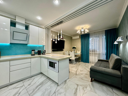 Продам трехкомнатную (3-комн.) квартиру, Береговая ул, 61/1б, Ростов-на-Дону г