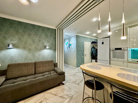 Продам трехкомнатную (3-комн.) квартиру, Береговая ул, 61/1б, Ростов-на-Дону г