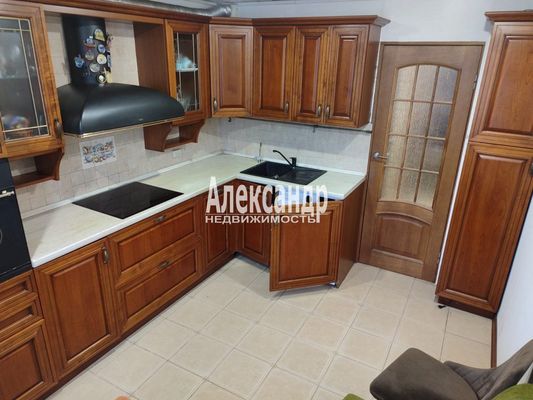 Продам двухкомнатную (2-комн.) квартиру, Сиреневый б-р, 25к1, Санкт-Петербург г