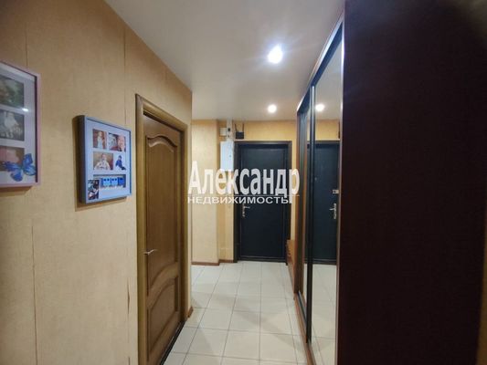 Продам двухкомнатную (2-комн.) квартиру, Сиреневый б-р, 25к1, Санкт-Петербург г