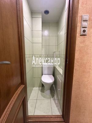Продам двухкомнатную (2-комн.) квартиру, Сиреневый б-р, 25к1, Санкт-Петербург г