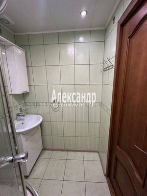 Продам двухкомнатную (2-комн.) квартиру, Сиреневый б-р, 25к1, Санкт-Петербург г