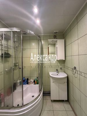 Продам двухкомнатную (2-комн.) квартиру, Сиреневый б-р, 25к1, Санкт-Петербург г