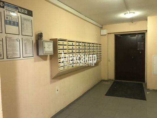 Продам однокомнатную (1-комн.) квартиру, Боровая ул, 16, Мурино п