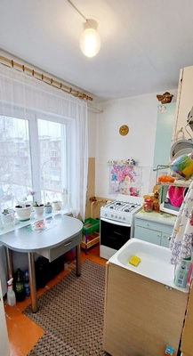 Продам двухкомнатную (2-комн.) квартиру, Мира пр-кт, 55, Кирово-Чепецк г