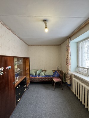 Продам трехкомнатную (3-комн.) квартиру, Кобозева ул, 14, Екатеринбург г