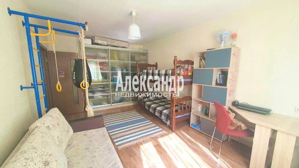 Продам двухкомнатную (2-комн.) квартиру, Муринская дор, 80к1, Санкт-Петербург г